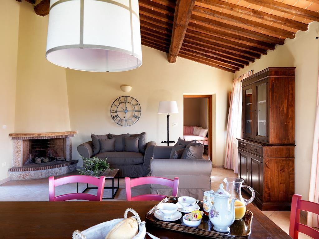 Agriturismo Piettorri Casole dʼElsa Værelse billede