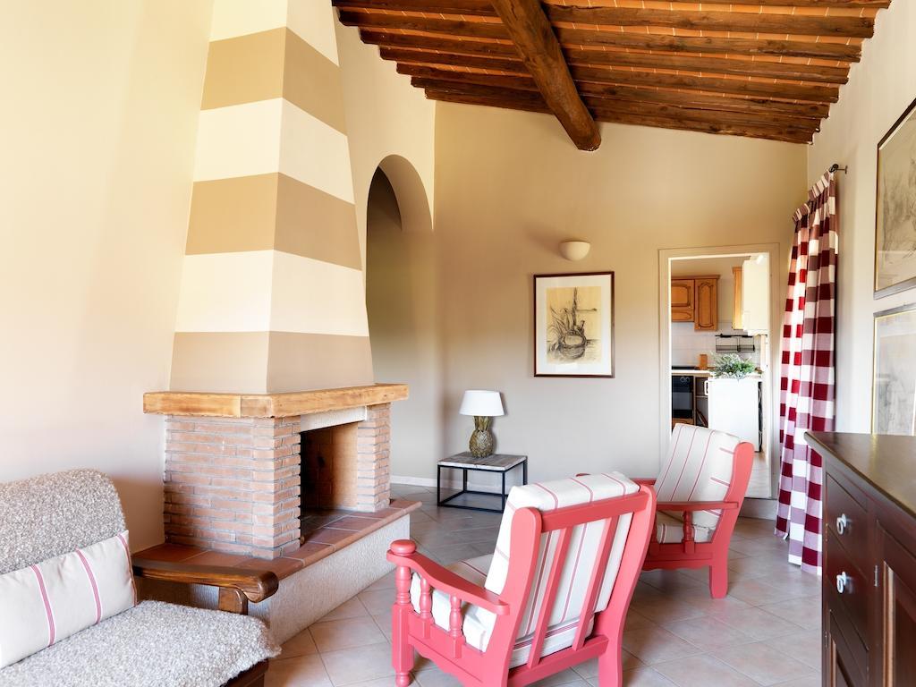 Agriturismo Piettorri Casole dʼElsa Værelse billede