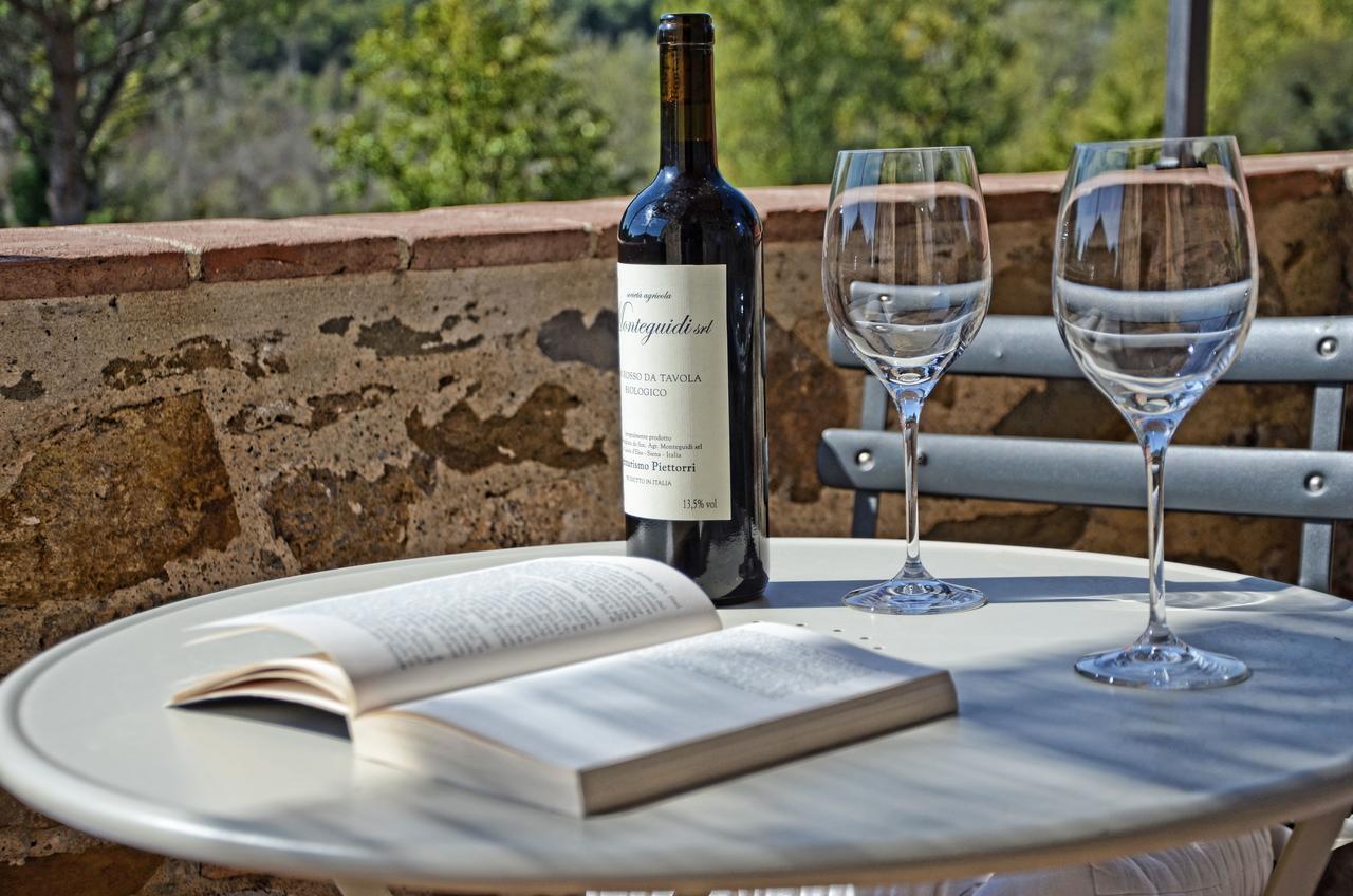 Agriturismo Piettorri Casole dʼElsa Eksteriør billede